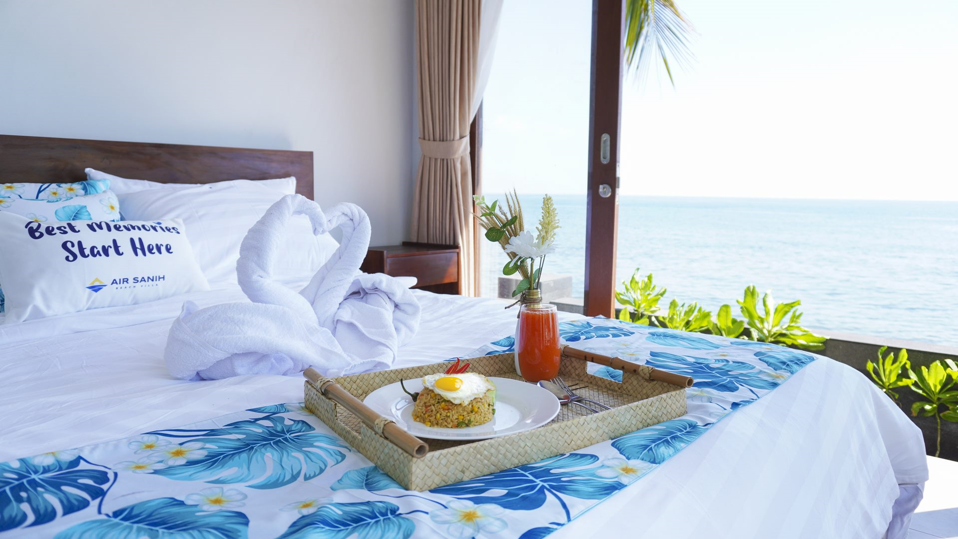 Beachfront Suite Room