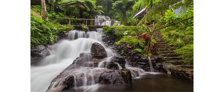 Keindahan Alam Eksotik di Air Terjun Jembong Ambengan Bali