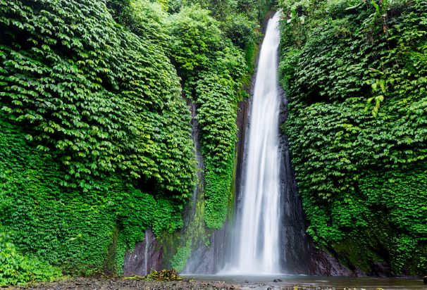 Enjoy the Charm of Munduk Waterfall, a Hidden Paradise in Northern Bali!