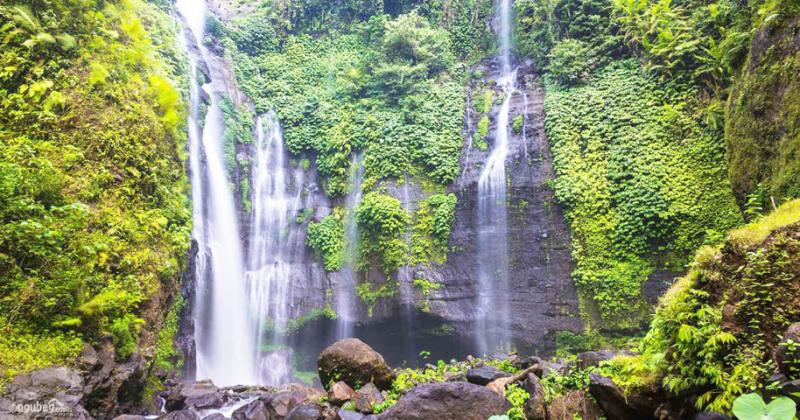 Who Loves Waterfalls? Here are 5 Beautiful Waterfalls Near the Coziest Bali Villa!