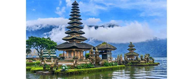 Wana Ayu Waterfall, Vacation Worthy Hidden Paradise in Northern Bali