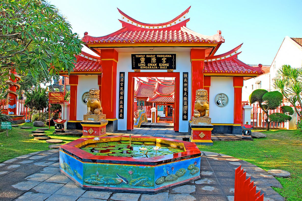 Ling Gwan Kiong, A Tourist Attraction Spot in North Bali Hidden Paradise